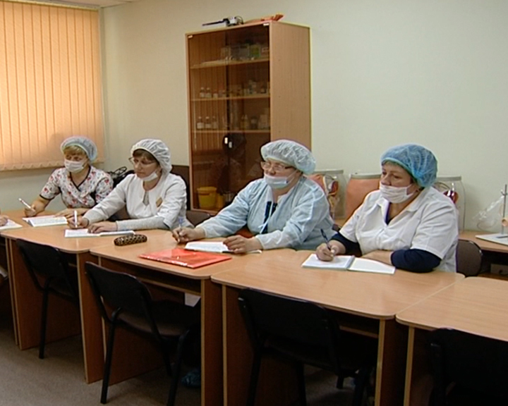 Обучиться новой профессии или повысить квалификацию: Амурские предпенсионеры активно участвуют в нацпроекте «Демография» - gtrkamur.ru